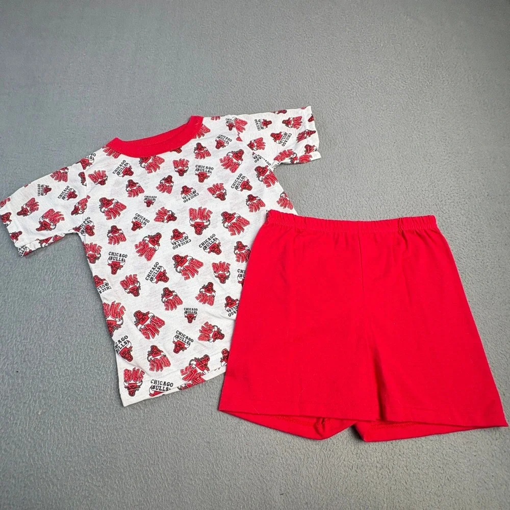 Vintage Chicago Bulls KIDS T-Shirt and Shorts Set Made in USA Red White M 5-6
